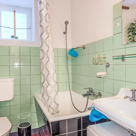 Graf 1 By Interhome * 翁根